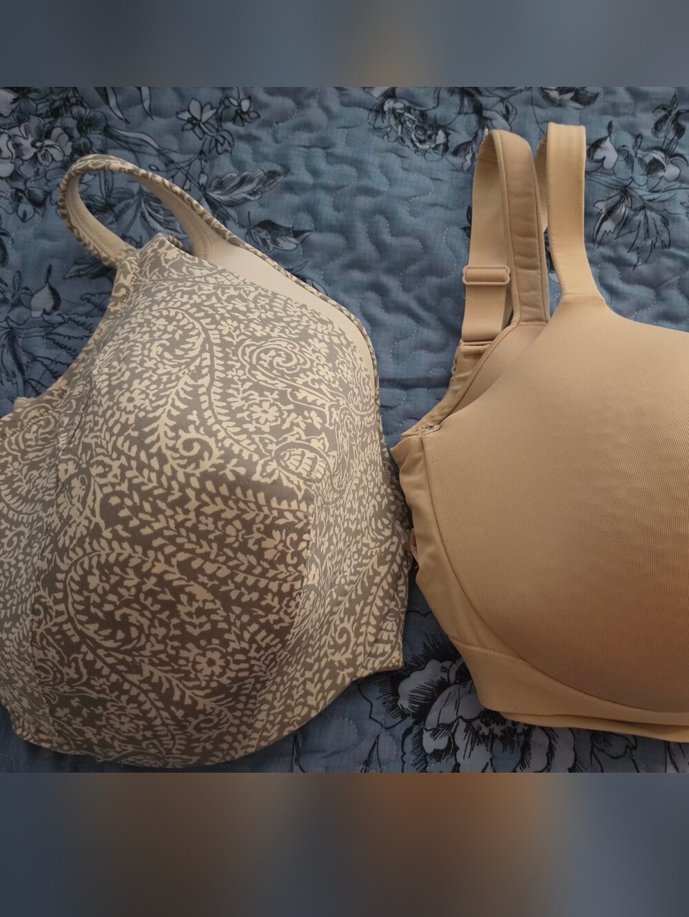 42J Cacique Lane Bryant GRAY Printed and Solid Wireless Bras - Women Intimates